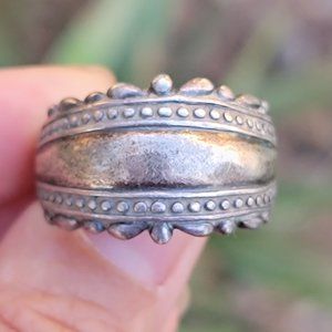 Vintage 925 sterling silver saddle band beaded ornate decorative ring